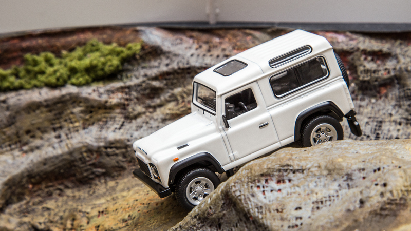 Illustration for article titled Schuco—Land Rover Defender in 1/64